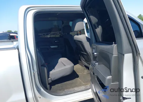 2015 Chevrolet Silverado 1500 1Lt z USA, uszkodzony, nr VIN 3GCUKREC8FG385184